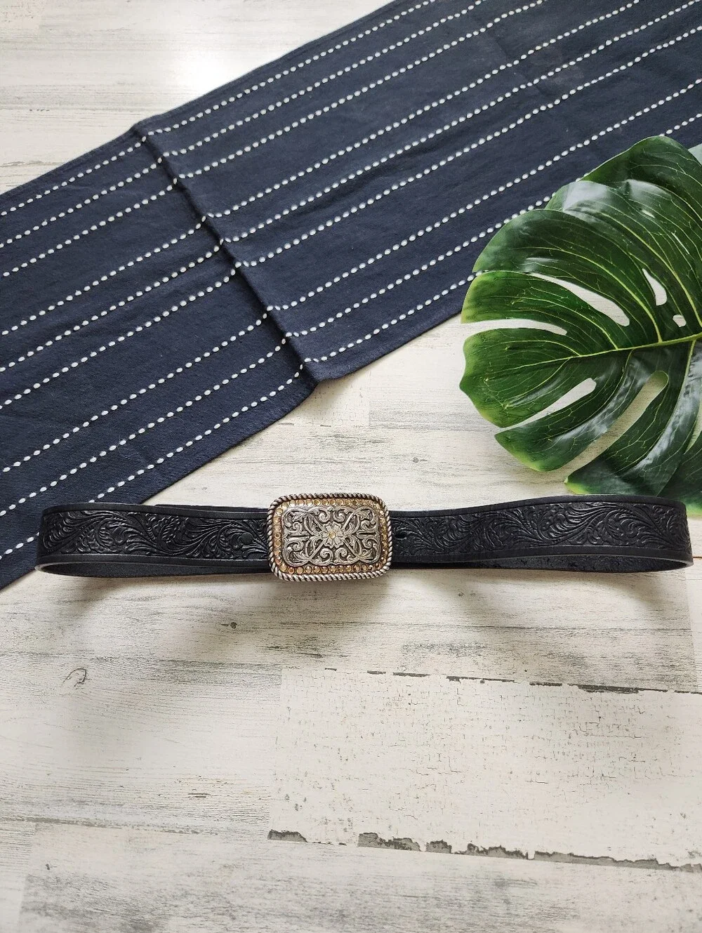 Justin Tooled Leather Belt Jeweled Floral Belt Buckle Top Grain Cowhide Black 38